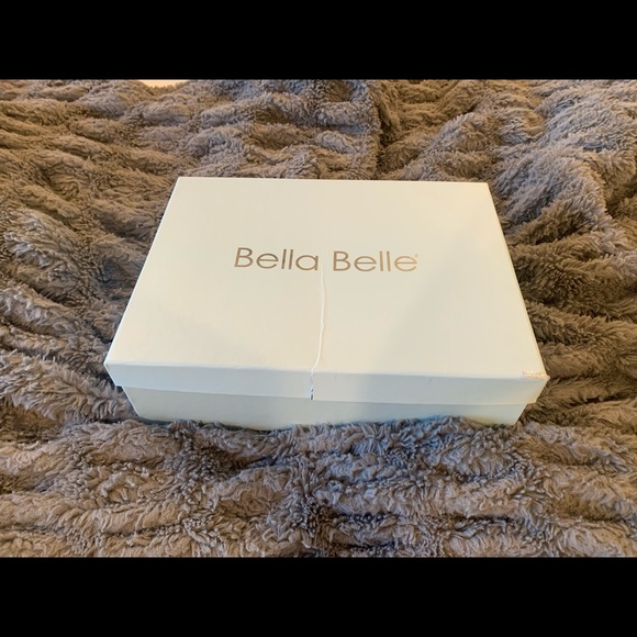 Bella Belle LEILA
Lace Bow Wedding Shoes With Stiletto Heel - Picture 6 of 9